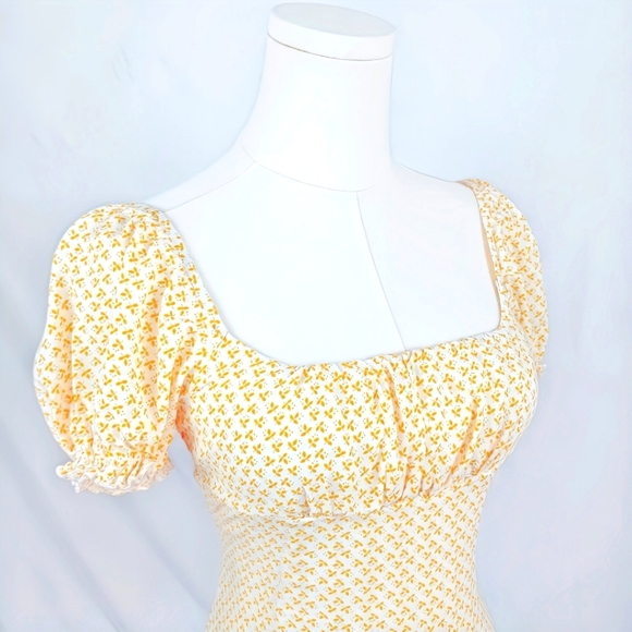 Skylar & Madison Yellow Puff Sleeve Smocked Mini Dress Size S 100% Rayon - Picture 5 of 8